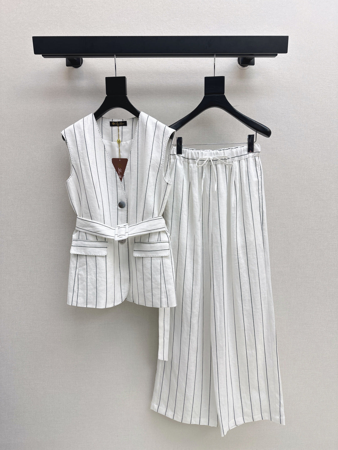Loro 25ss linen suit