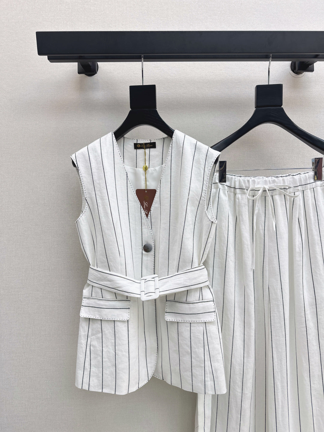 Loro 25ss linen suit