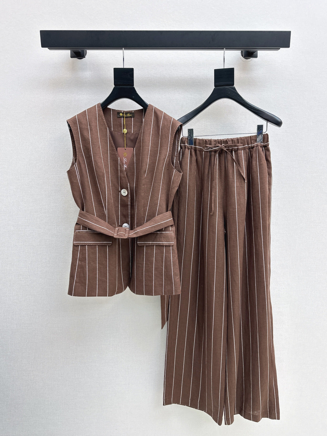 Loro 25ss linen suit