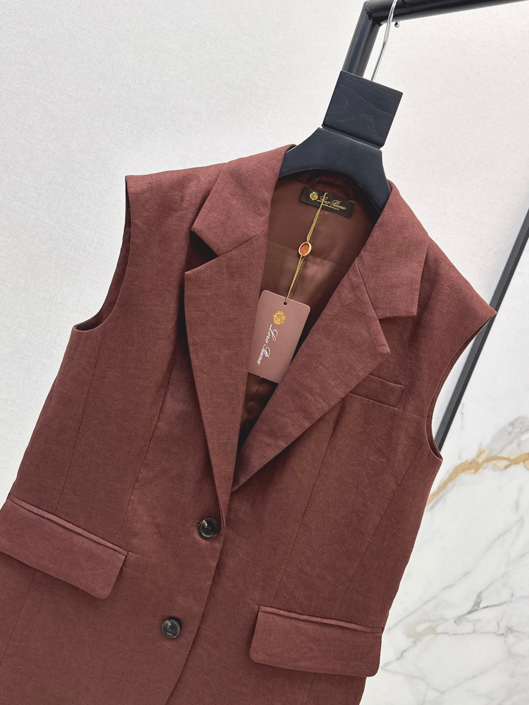 Loro 25ss Linen vest