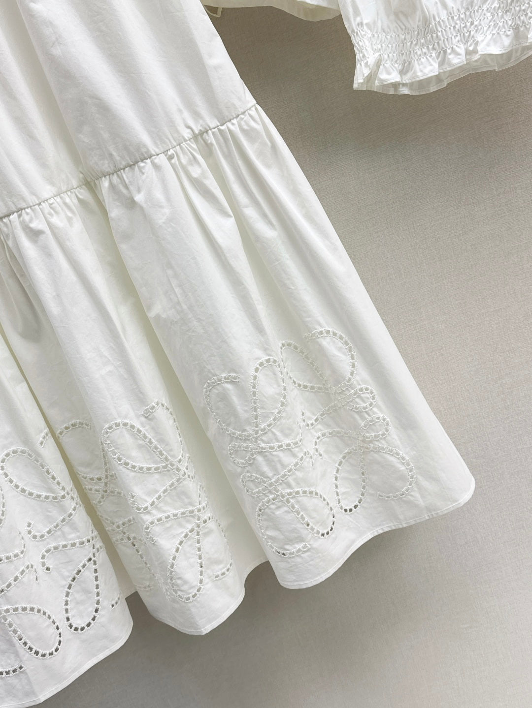 Loe 25ss embroidered skirt