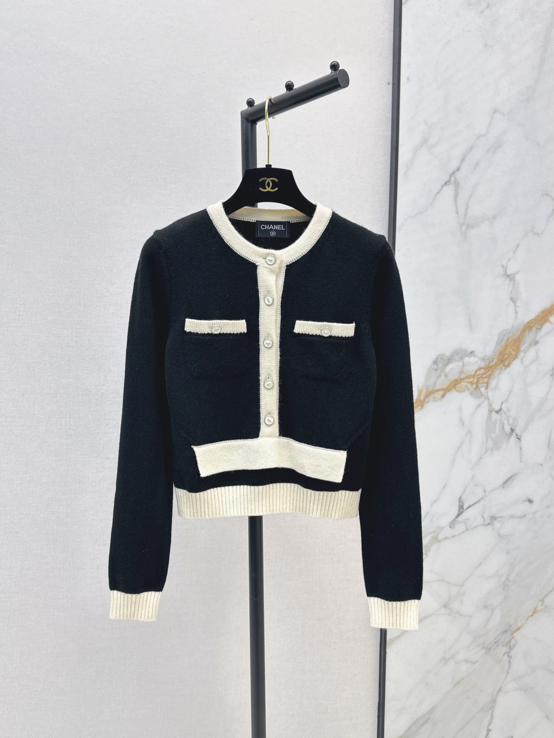 Chan 25ss knit cardigan