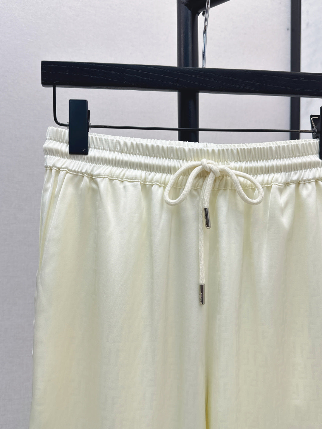 Fend 25ss print pants