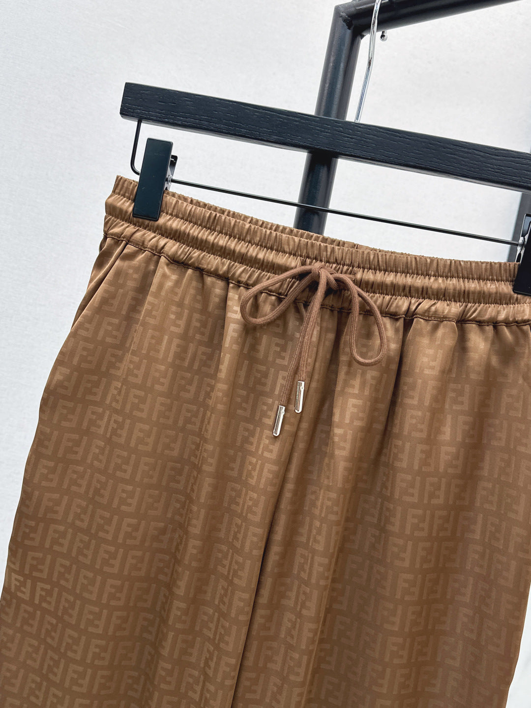 Fend 25ss print pants