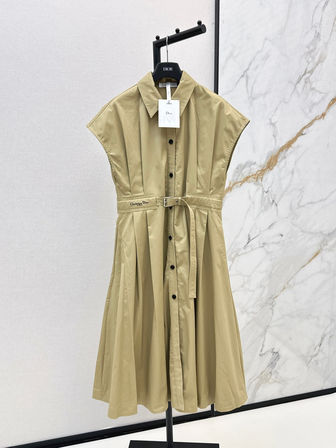 CD 25ss sleeveless dress