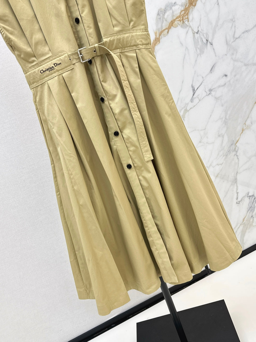 CD 25ss sleeveless dress