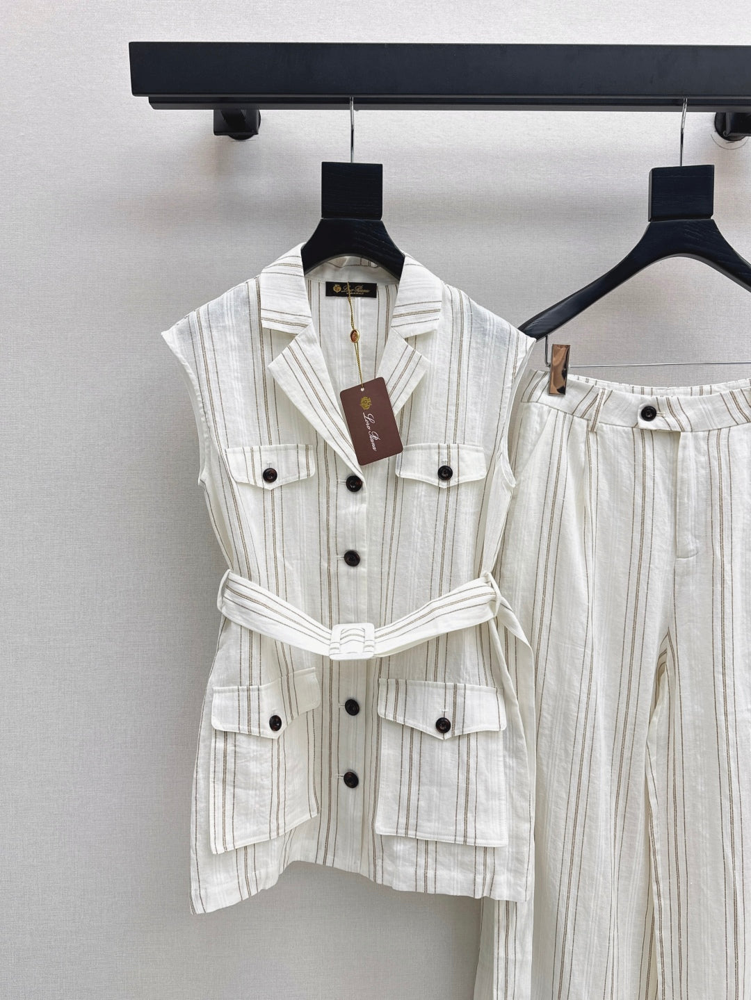 Loro 25ss linen suit