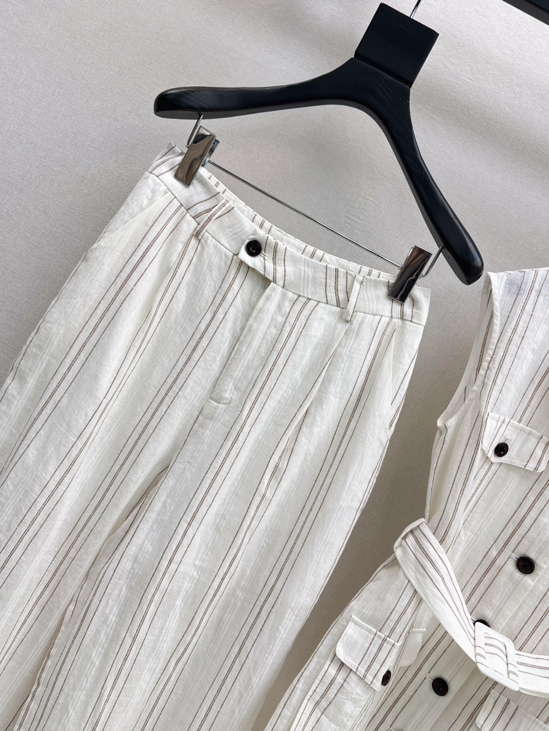 Loro 25ss linen suit