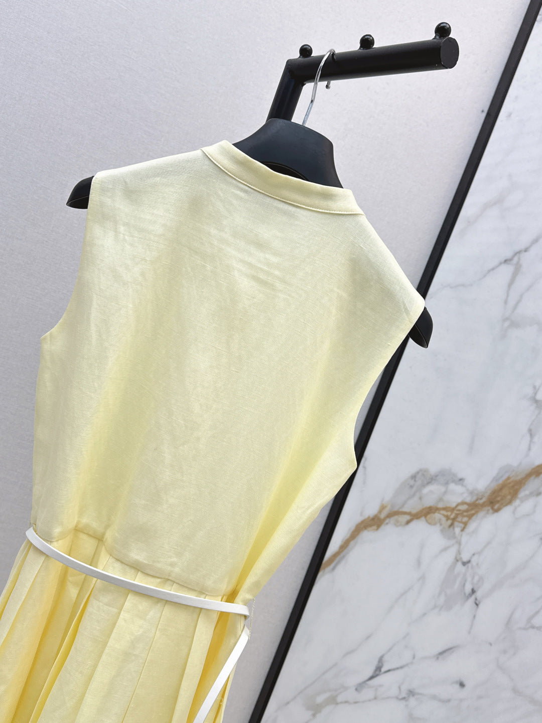 CD 25ss sleeveless dress