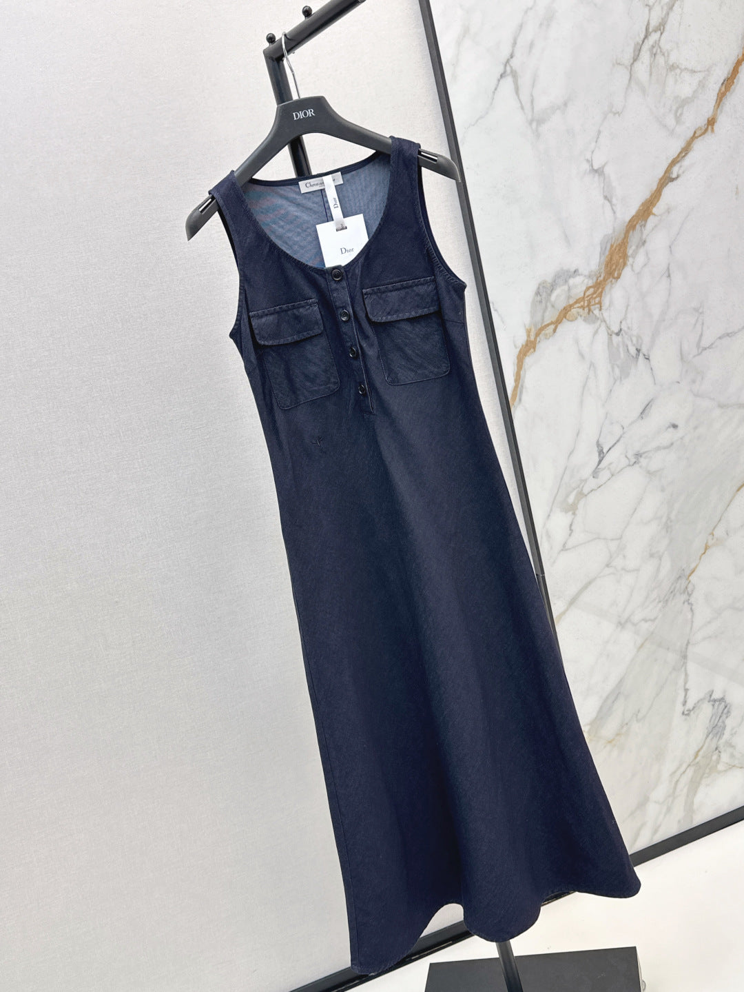 CD 25ss sleeveless dress