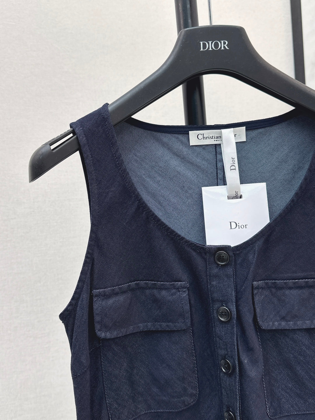 CD 25ss sleeveless dress