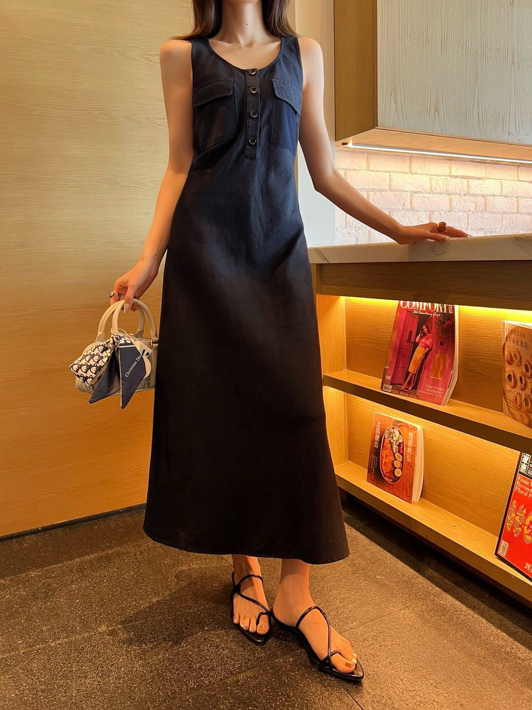 CD 25ss sleeveless dress