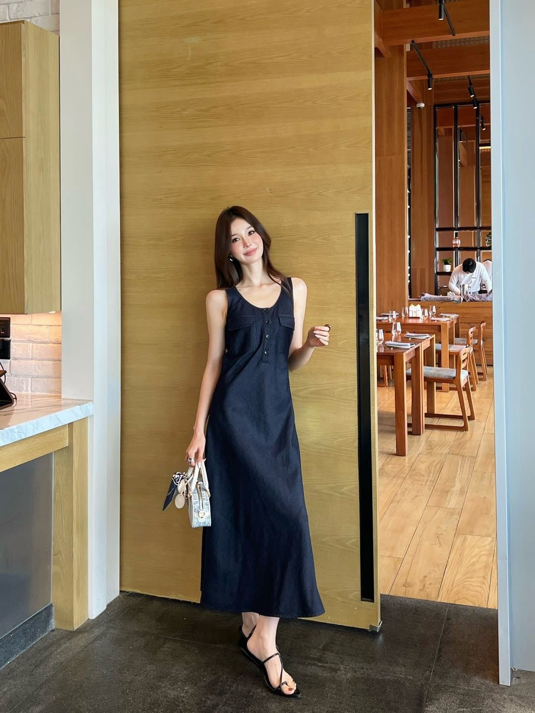 CD 25ss sleeveless dress