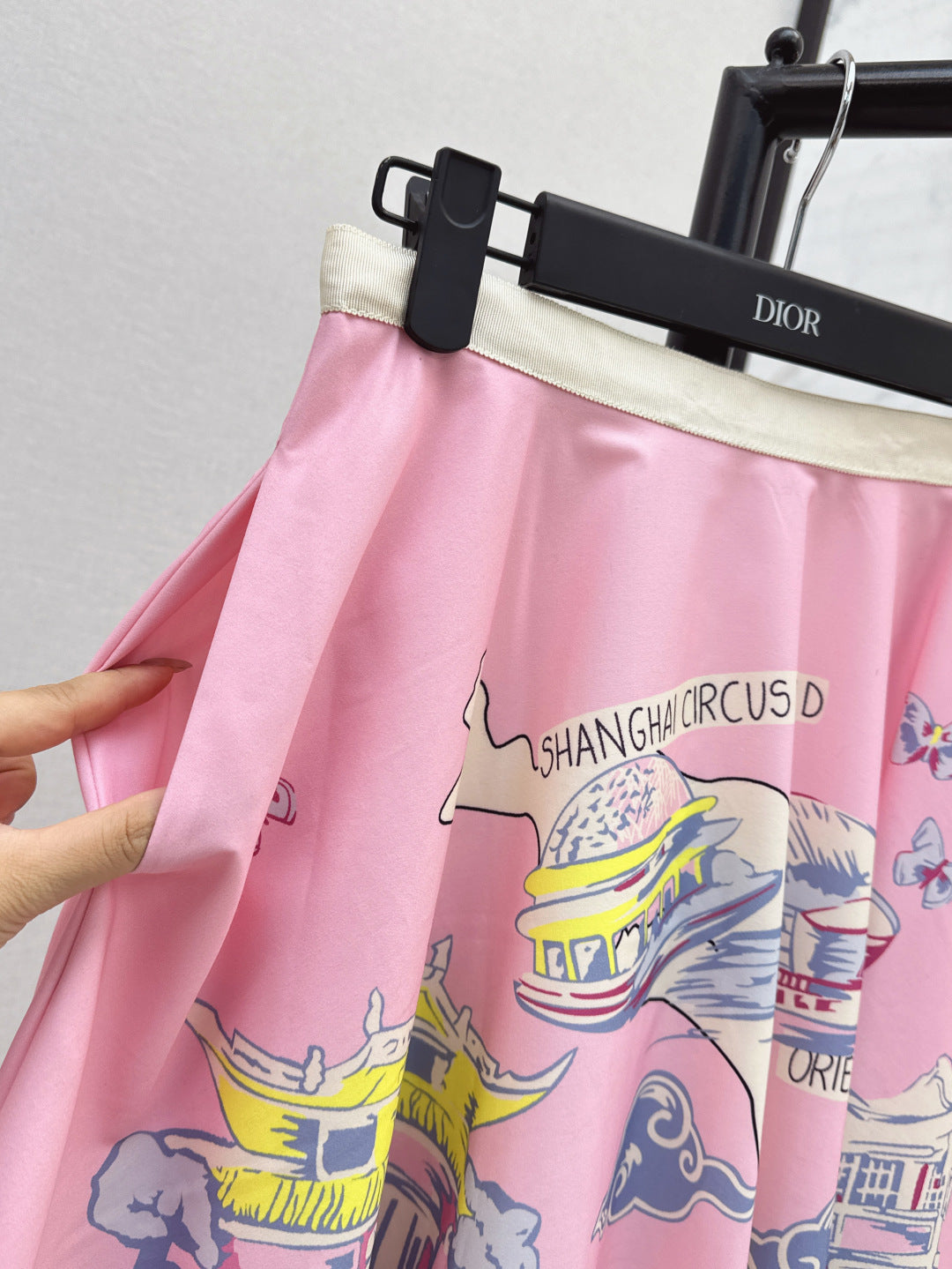CD 25fw souvenir skirt