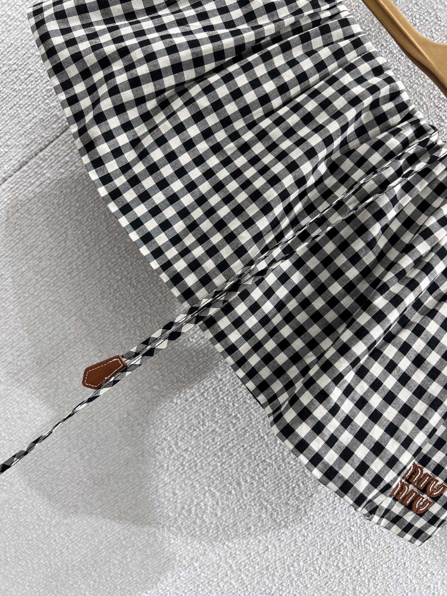 Miu 25ss skirt