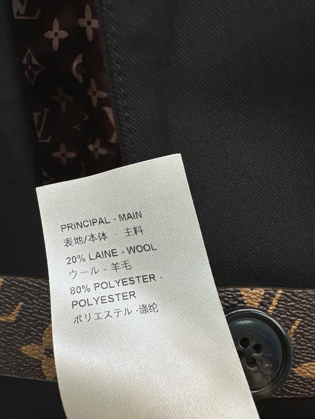 Louis 25fw sleeveless jacket