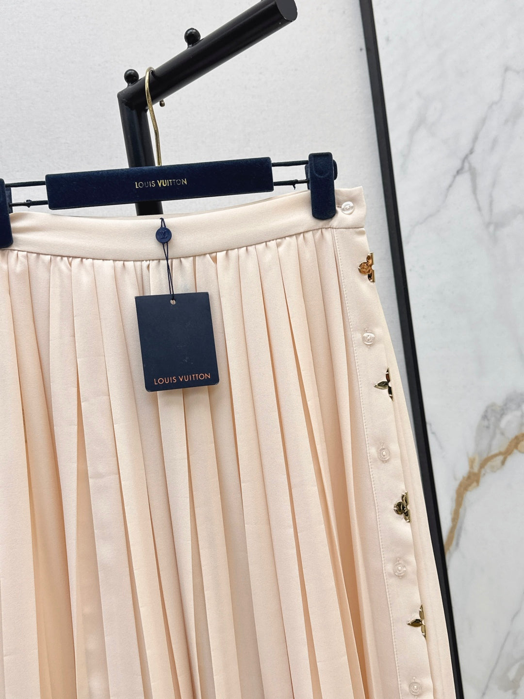 Louis 25fw pleated skirt