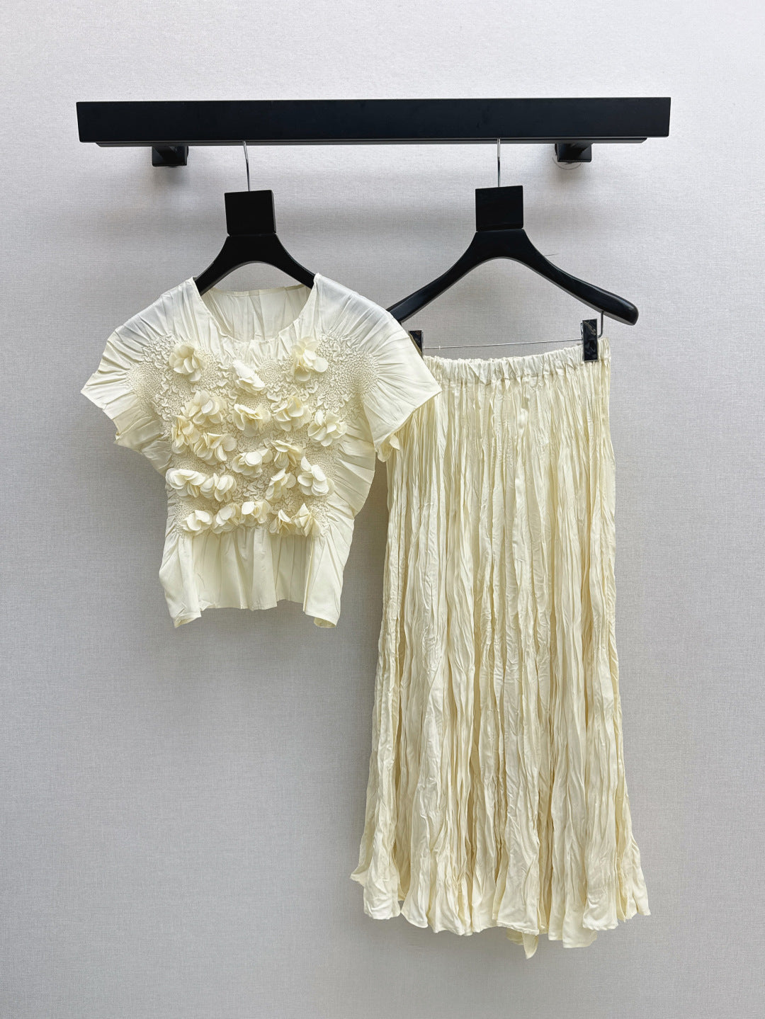 25ss tee skirt set