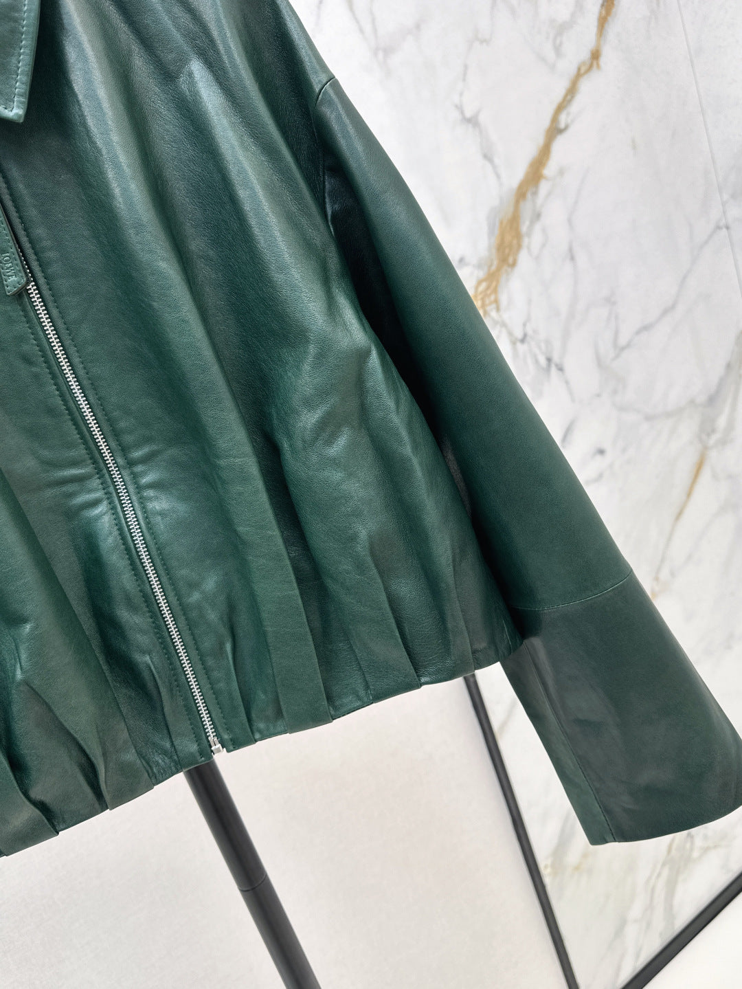 Loe 25ss leather jacket
