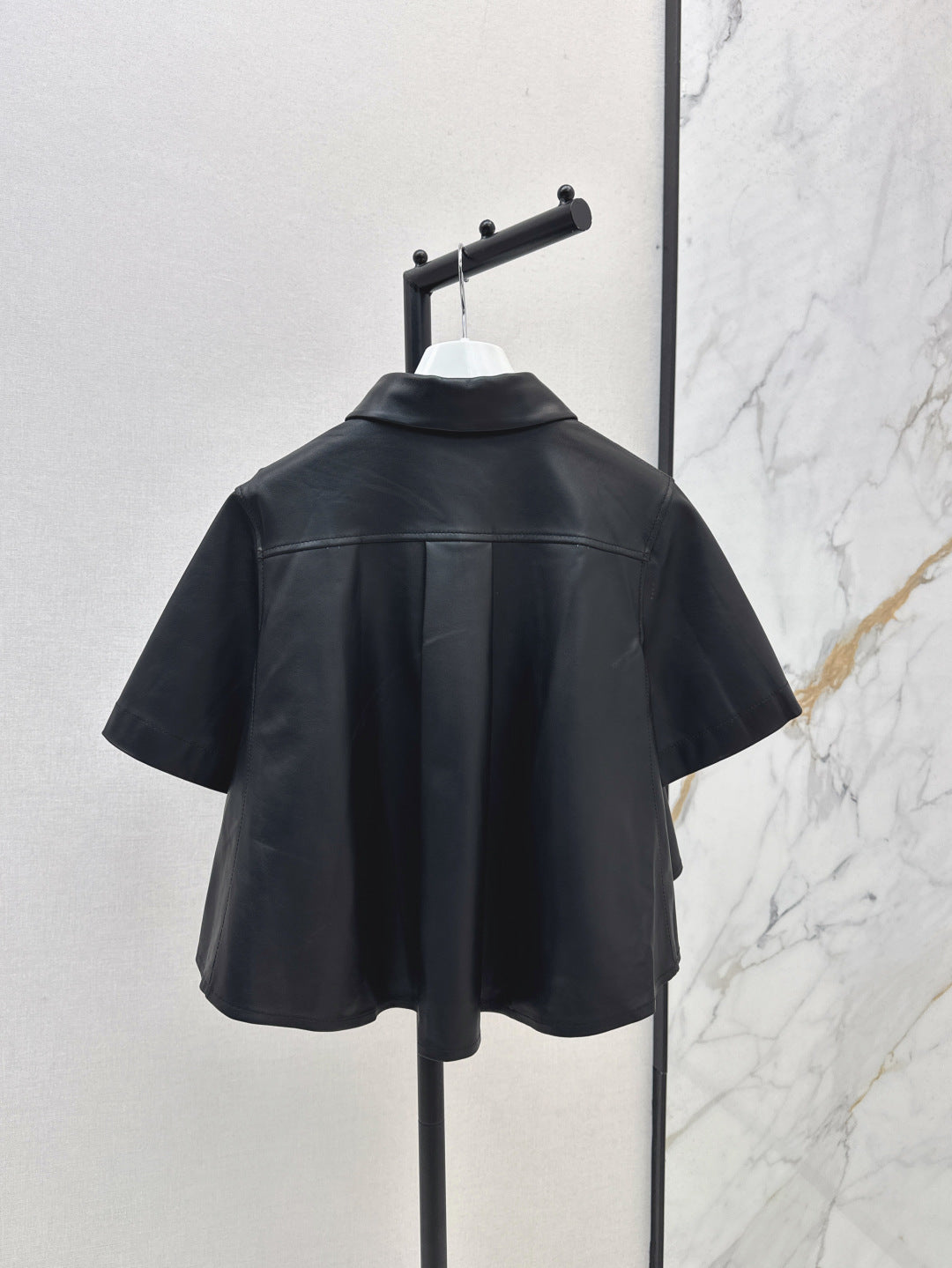 Loe 25fw leather jacket