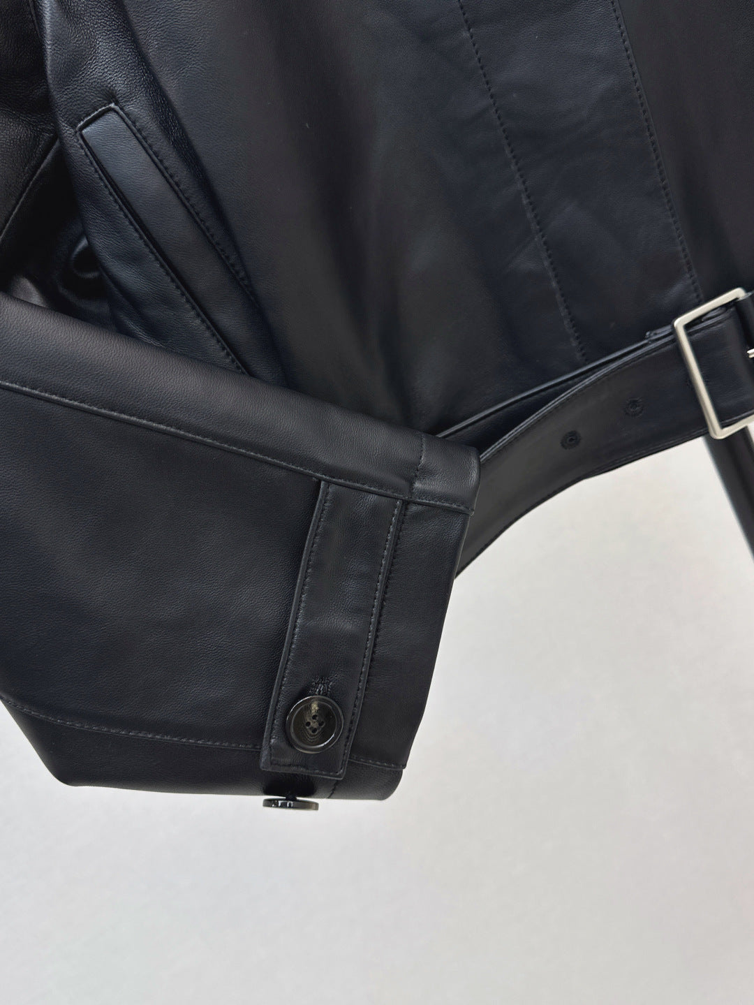 Loe 25fw leather jacket