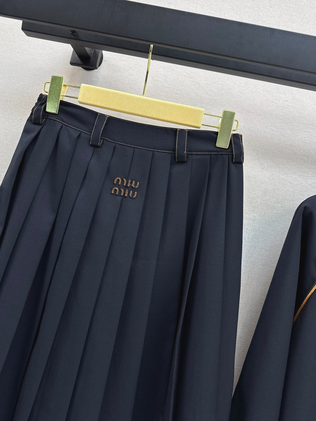 Miu 25fw pleated skirt