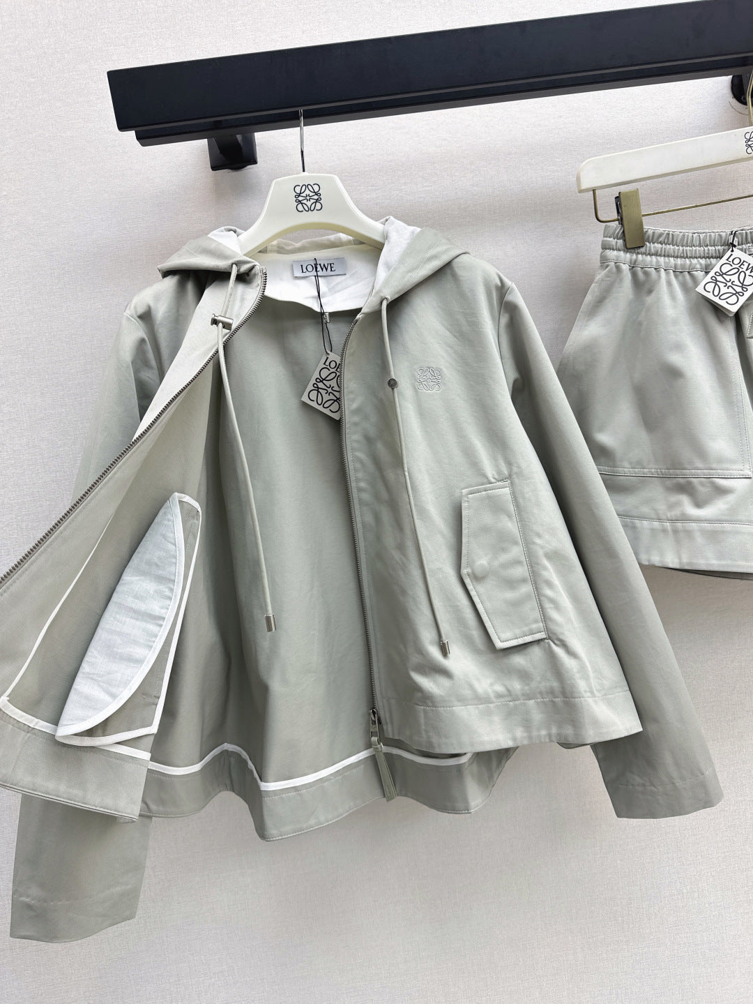 Loe 25fw hoodie jacket