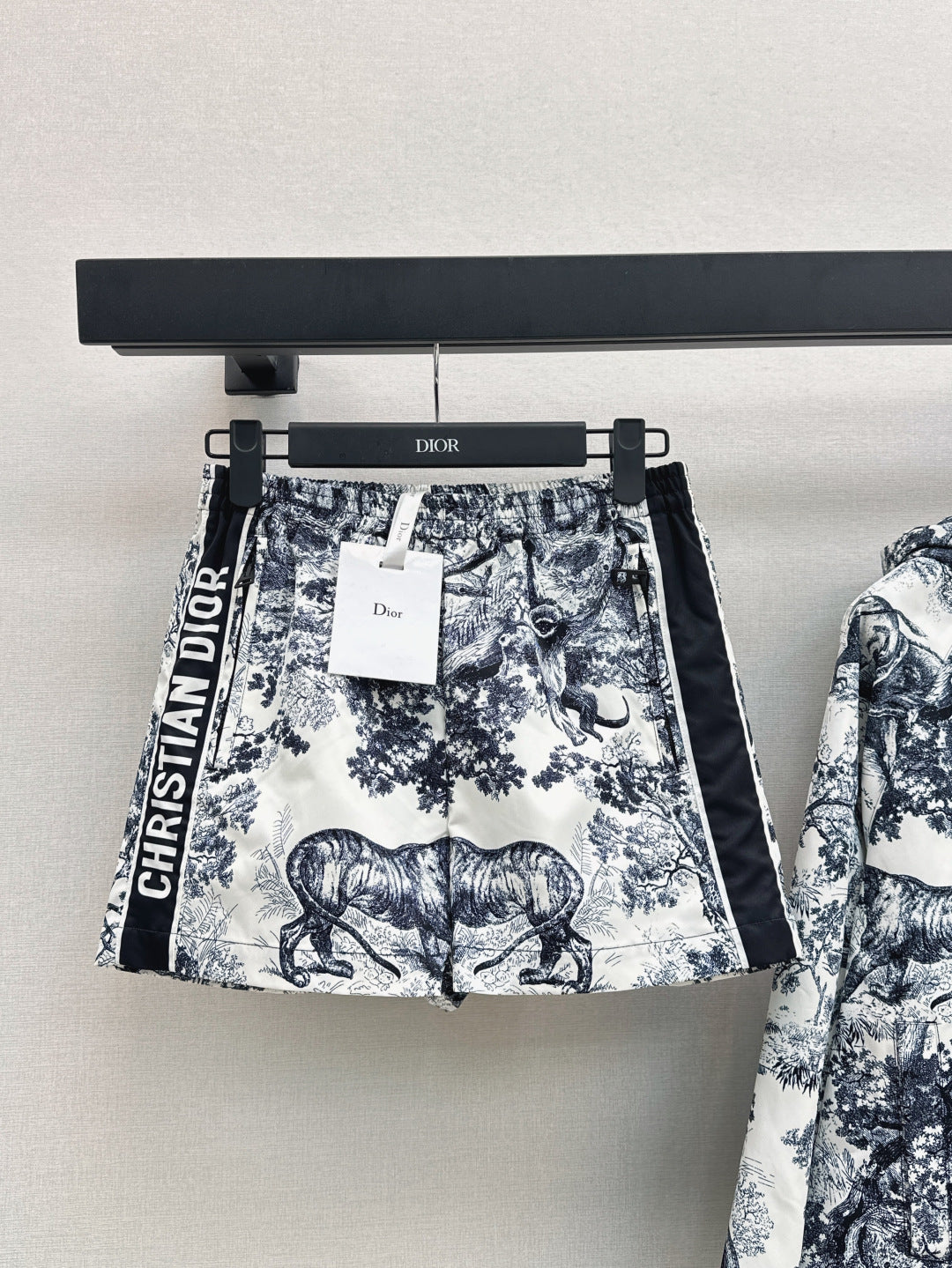 CD 25fw print short