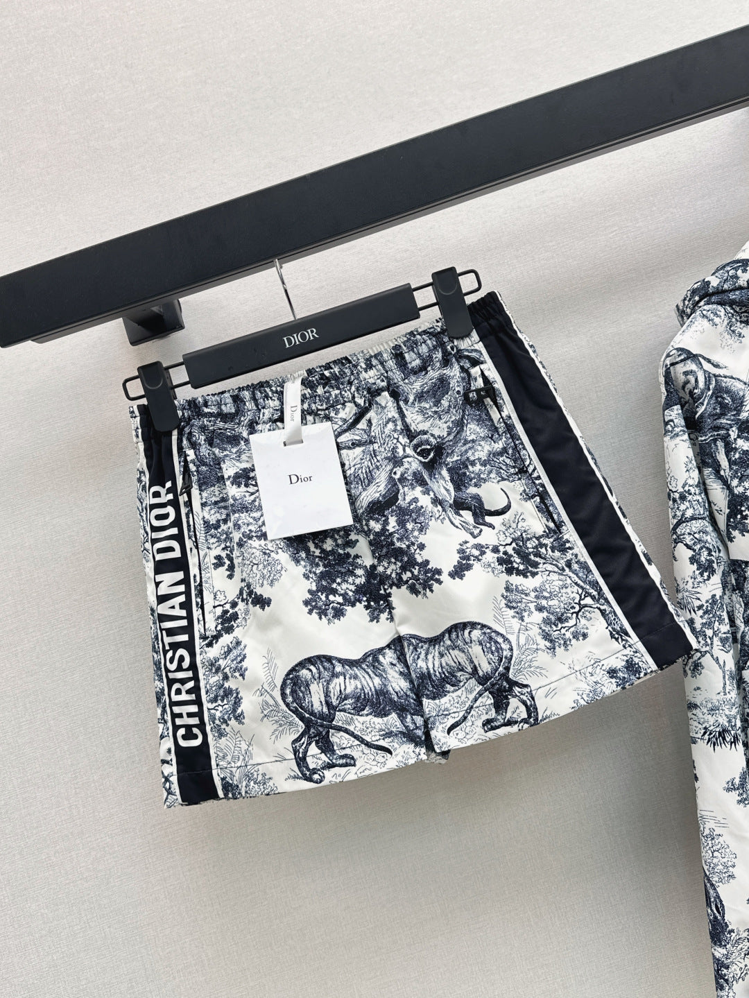 CD 25fw print short