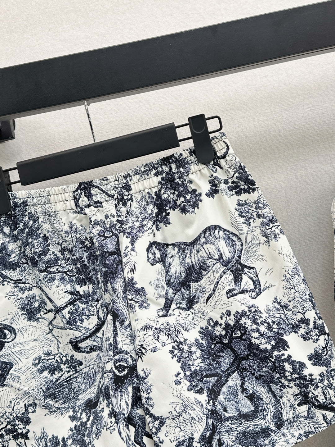 CD 25fw print short