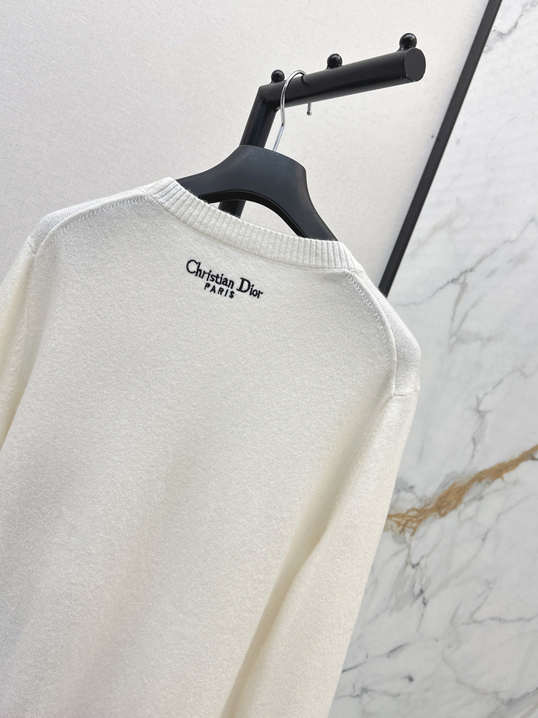 CD 25fw embroidered sweater