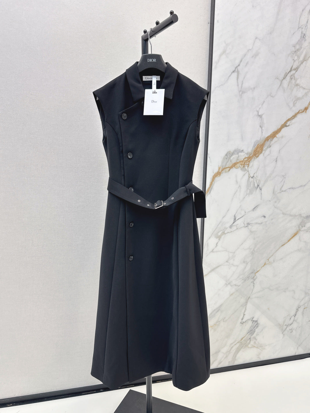 CD 25fw sleeveless dress