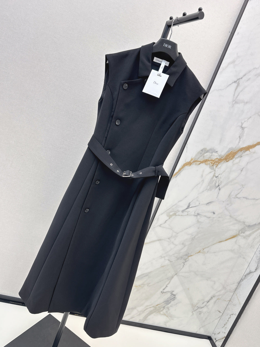 CD 25fw sleeveless dress