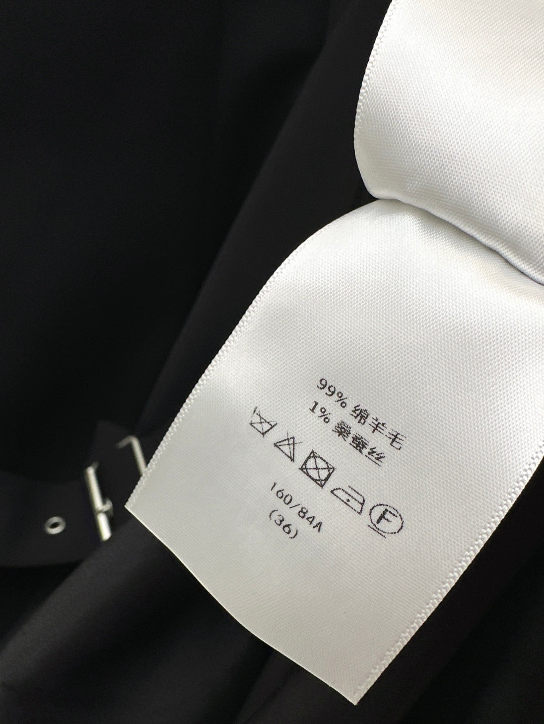 CD 25fw sleeveless dress