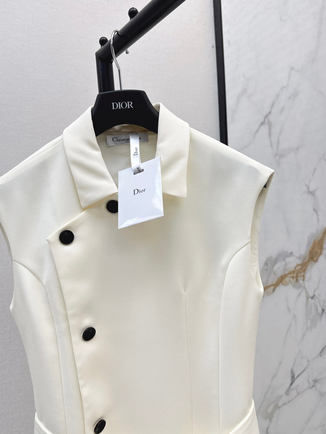 CD 25fw sleeveless dress