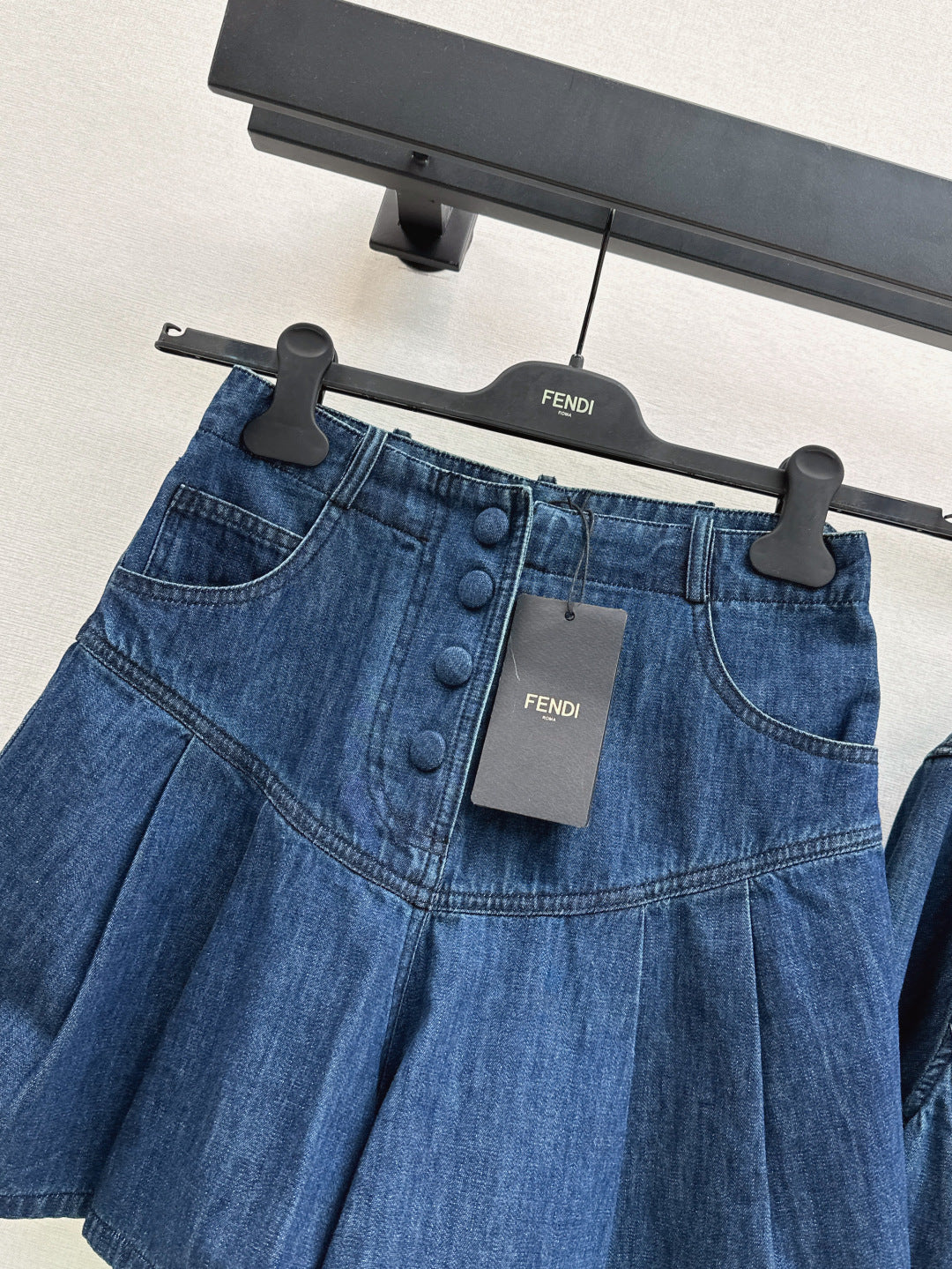 Fend 25fw denim skort