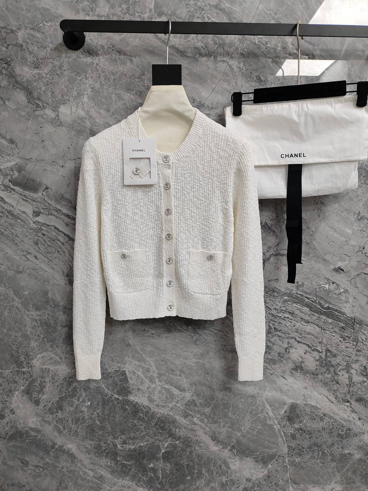 Chan 25ss knit cardigan
