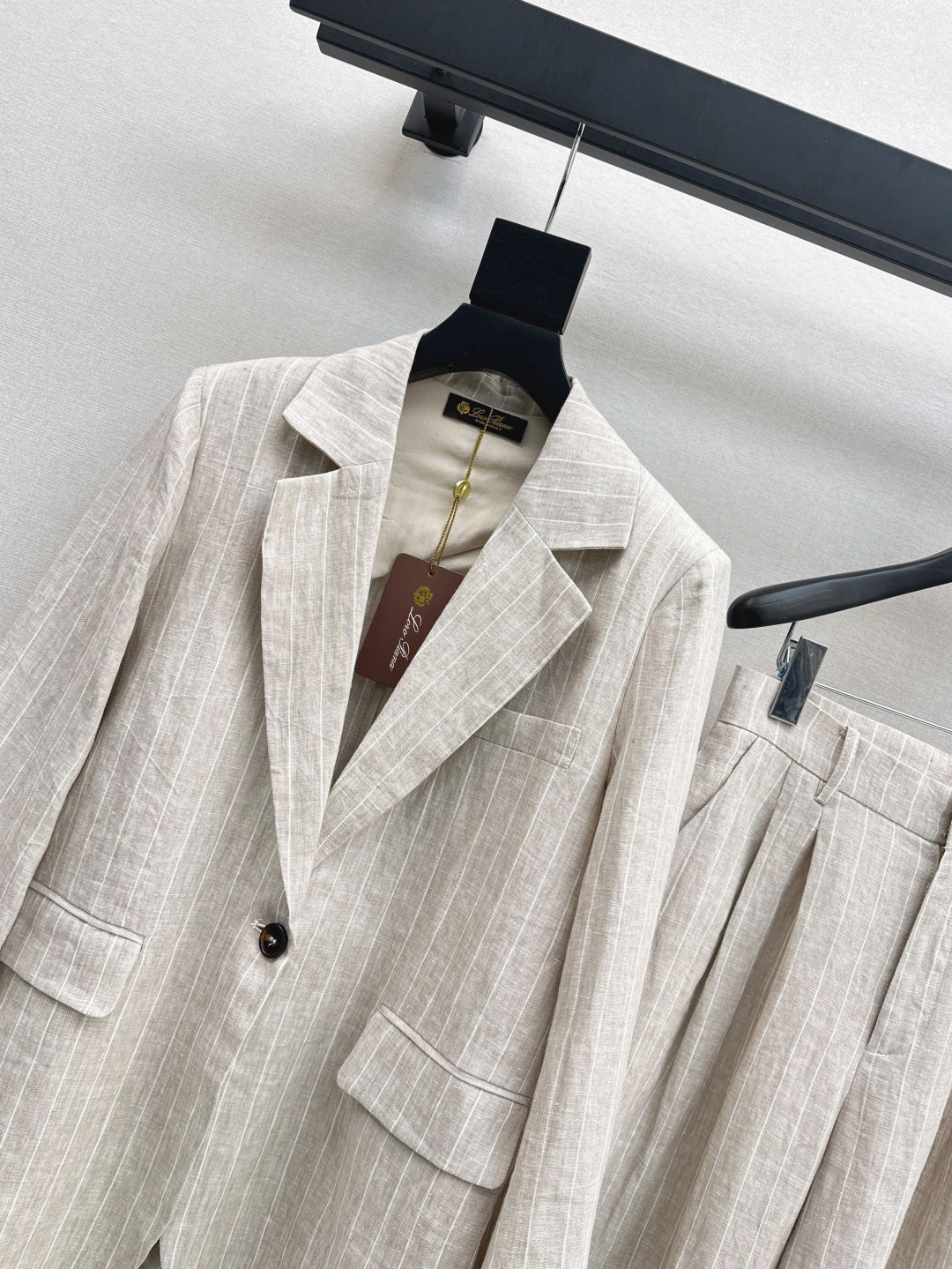 Loro 25fw linen suit