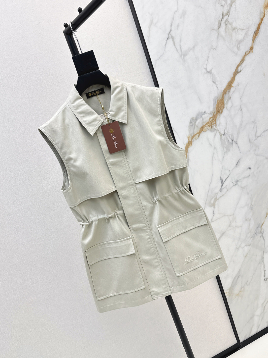 Loro 25fw vest