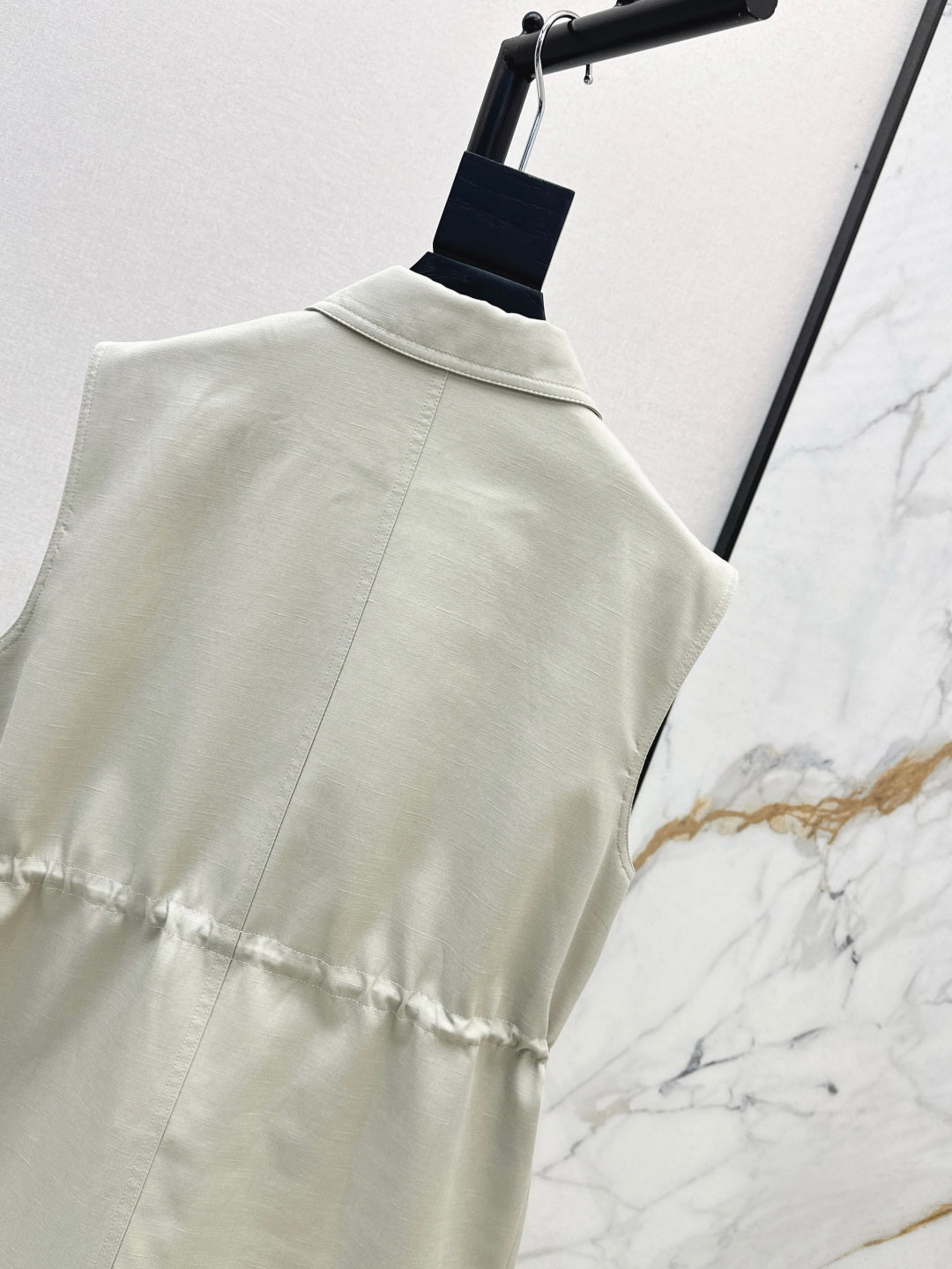 Loro 25fw vest