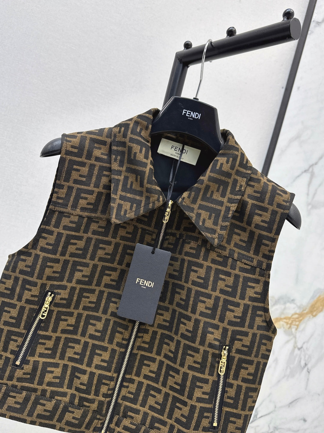 Fend 25ss jacquard vest