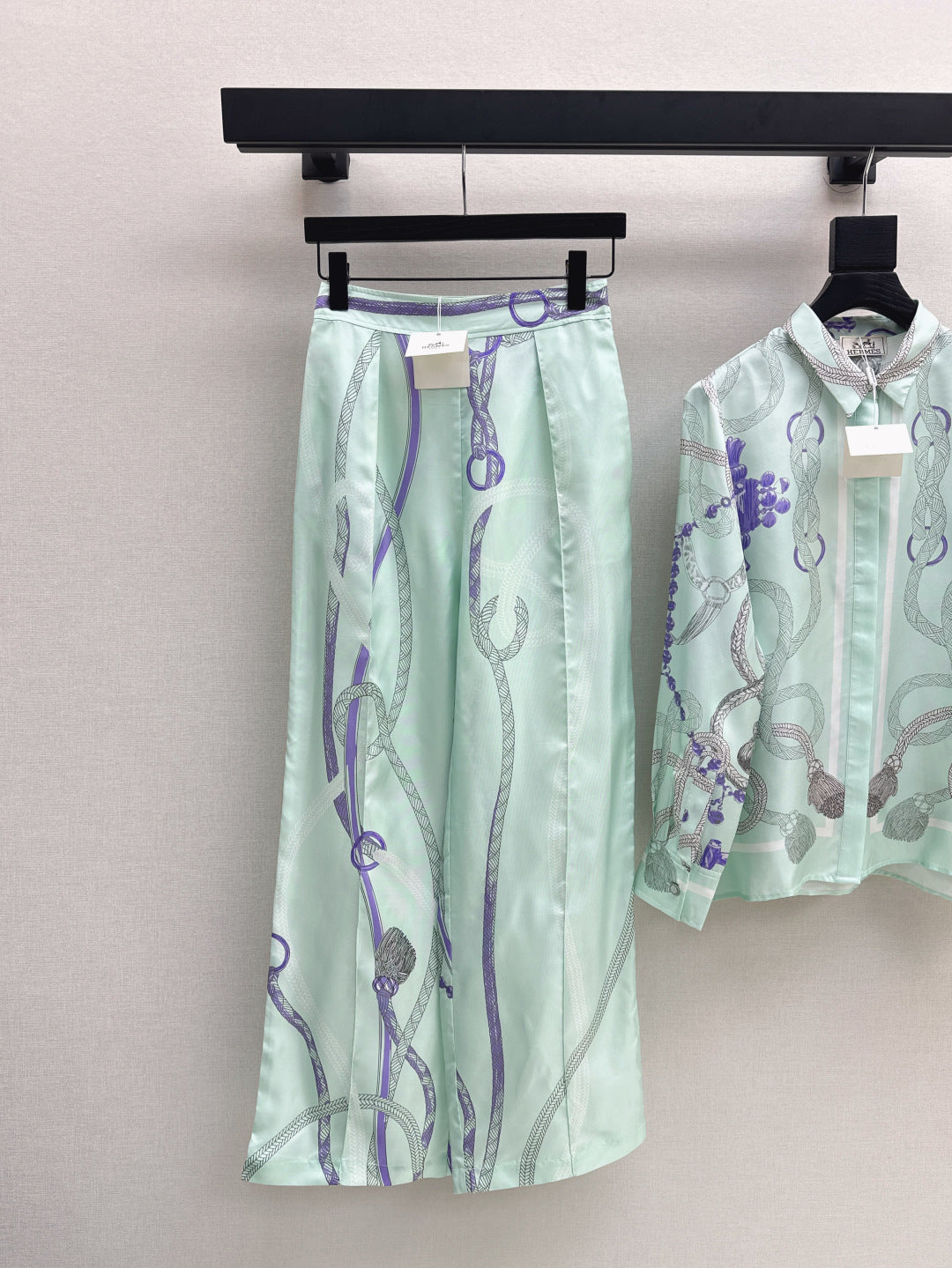 Herm 25fw silk pants