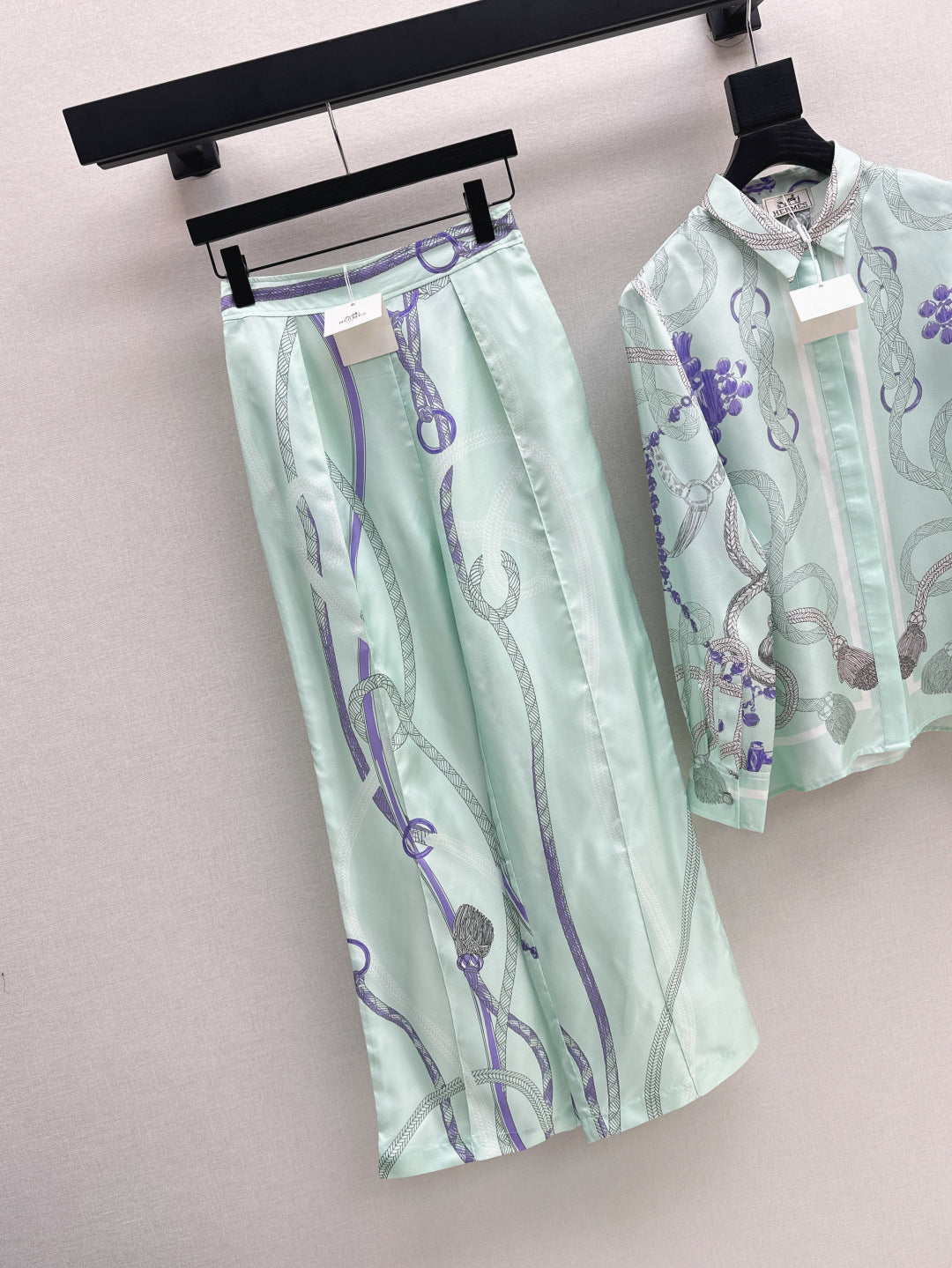 Herm 25fw silk pants