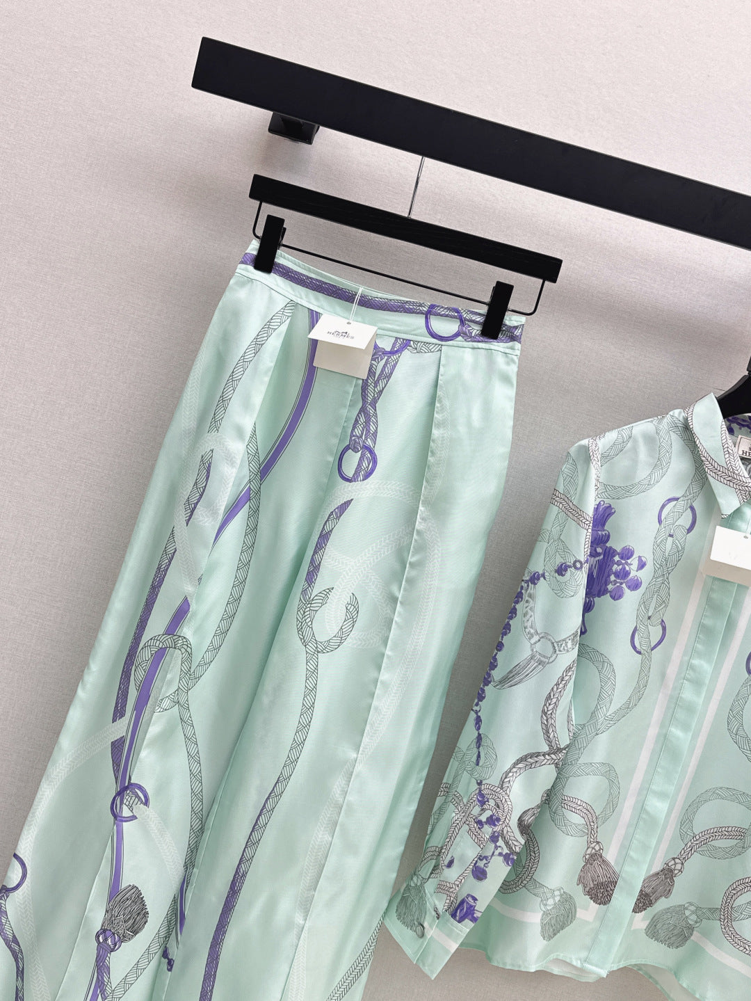 Herm 25fw silk pants
