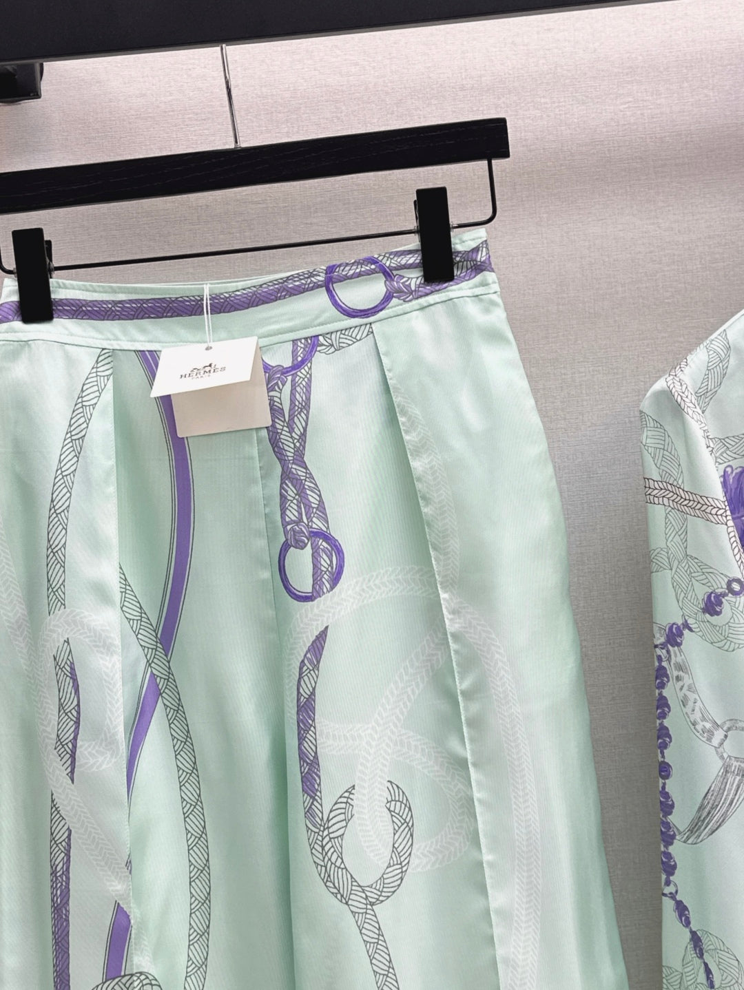 Herm 25fw silk pants