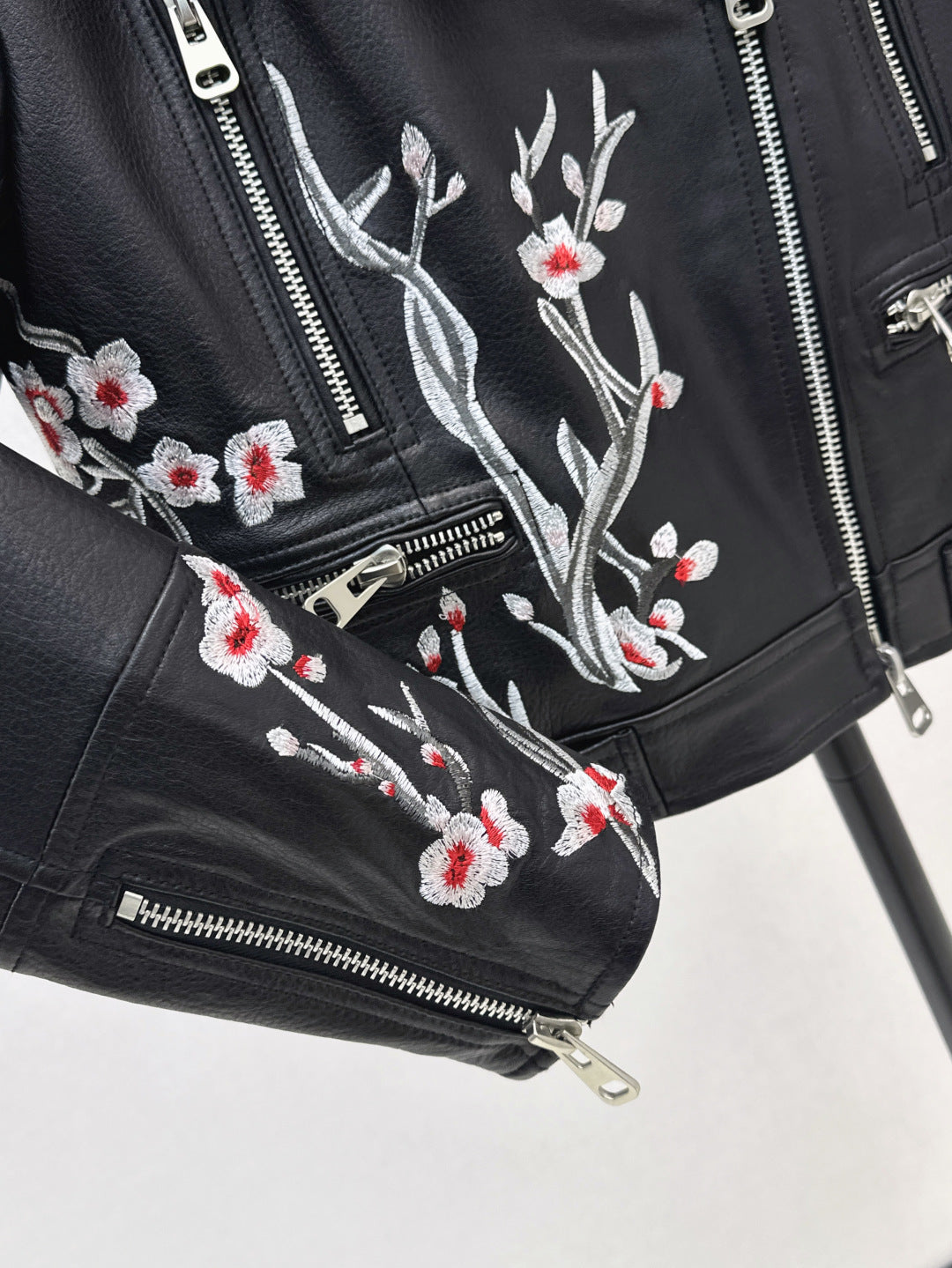 Queen 25fw leahter jacket