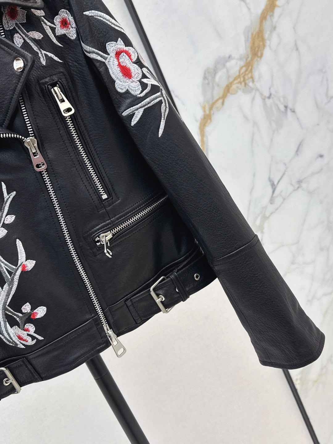 Queen 25fw leahter jacket