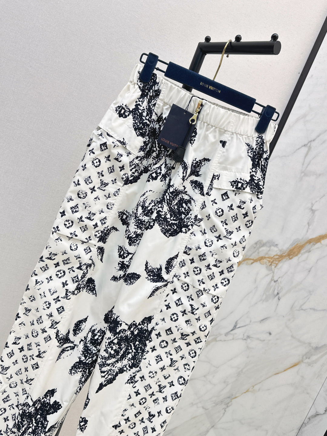 Louis 25fw printed pants