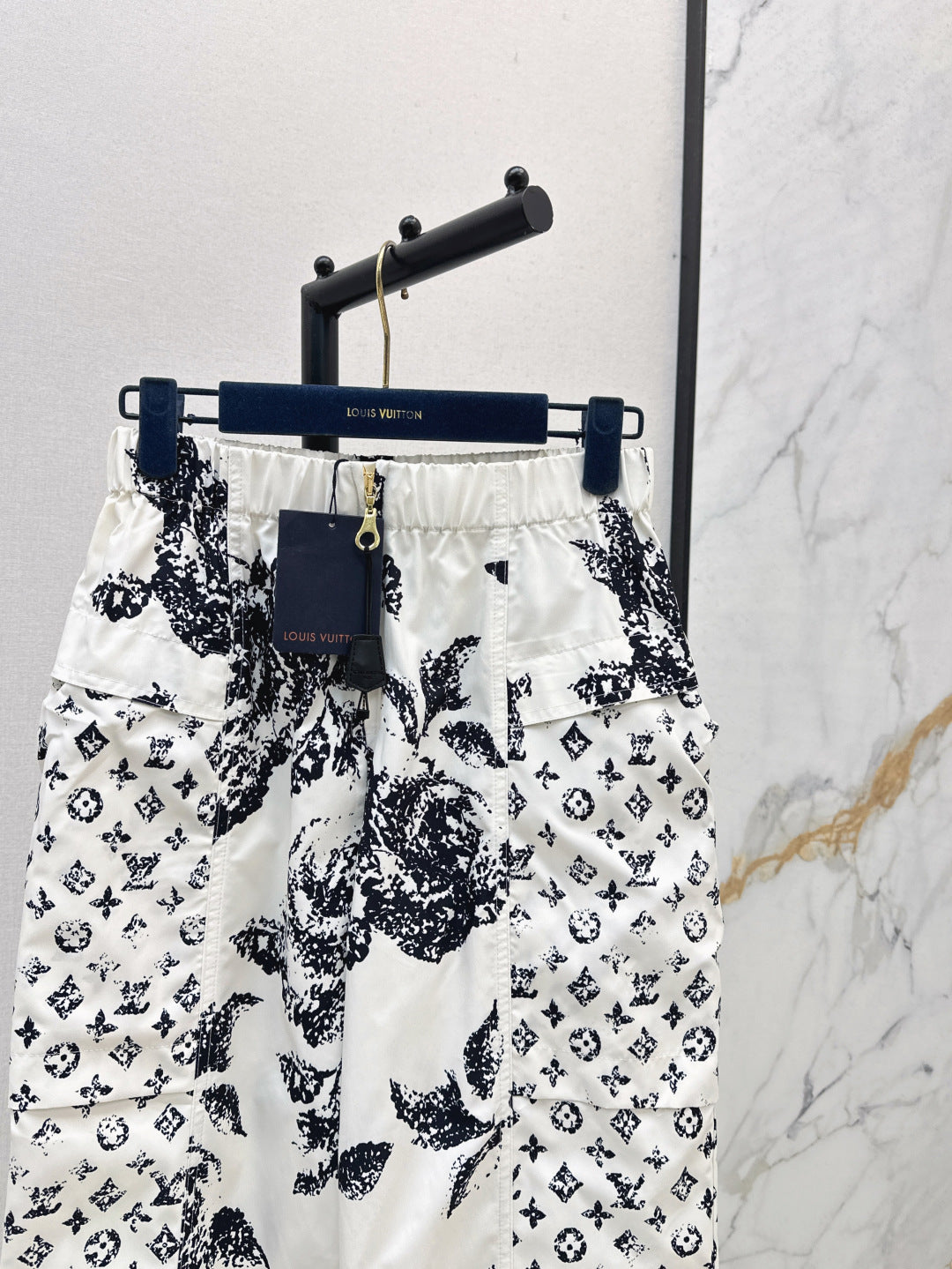Louis 25fw printed pants