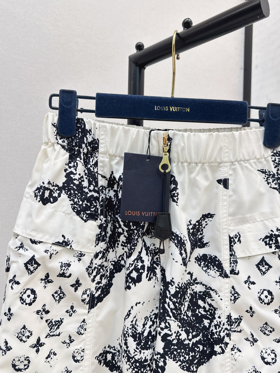 Louis 25fw printed pants